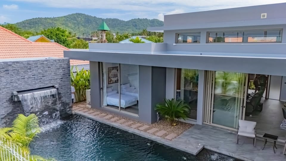 4-Bedroom Villa for Sale in Rawai, Phuket — exterior view