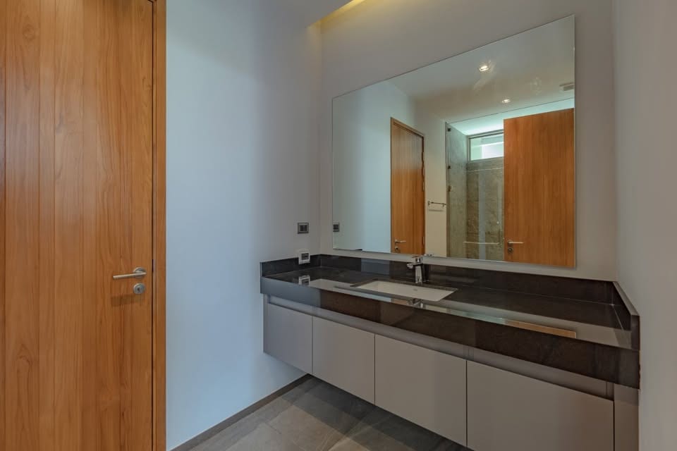 4-Bedroom Villa for Sale in Rawai, Phuket — interior view