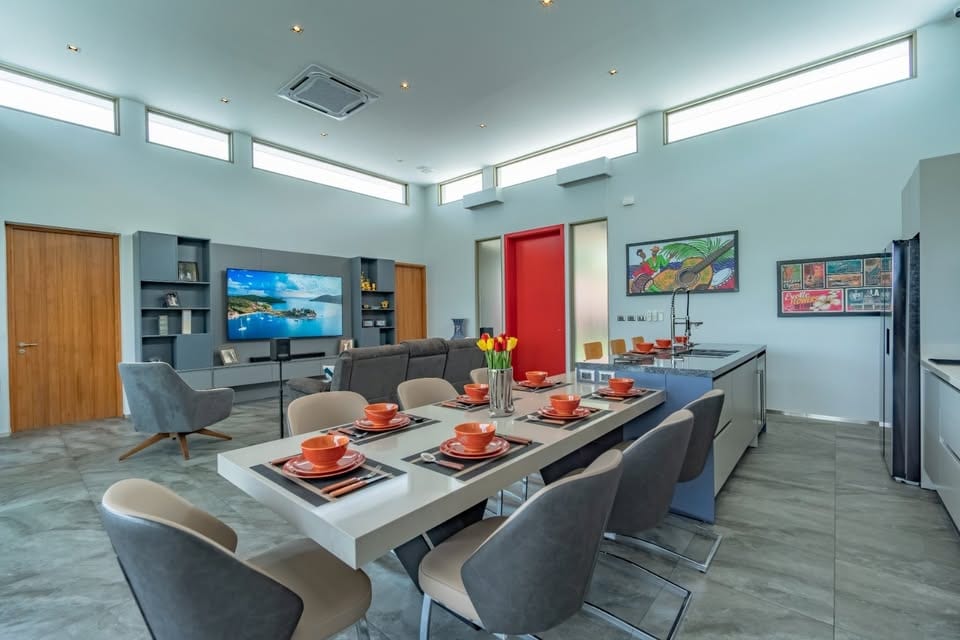 4-Bedroom Villa for Sale in Rawai, Phuket — interior view