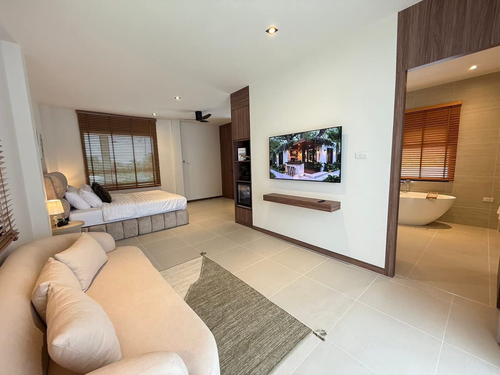 Modern Pool Villa — Nai Harn / Rawai 15