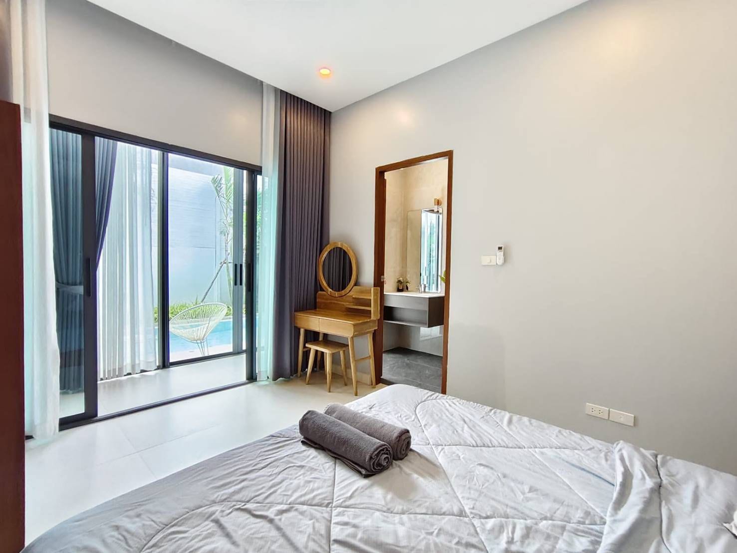3-Bedroom Pool Villa — Rawai 10