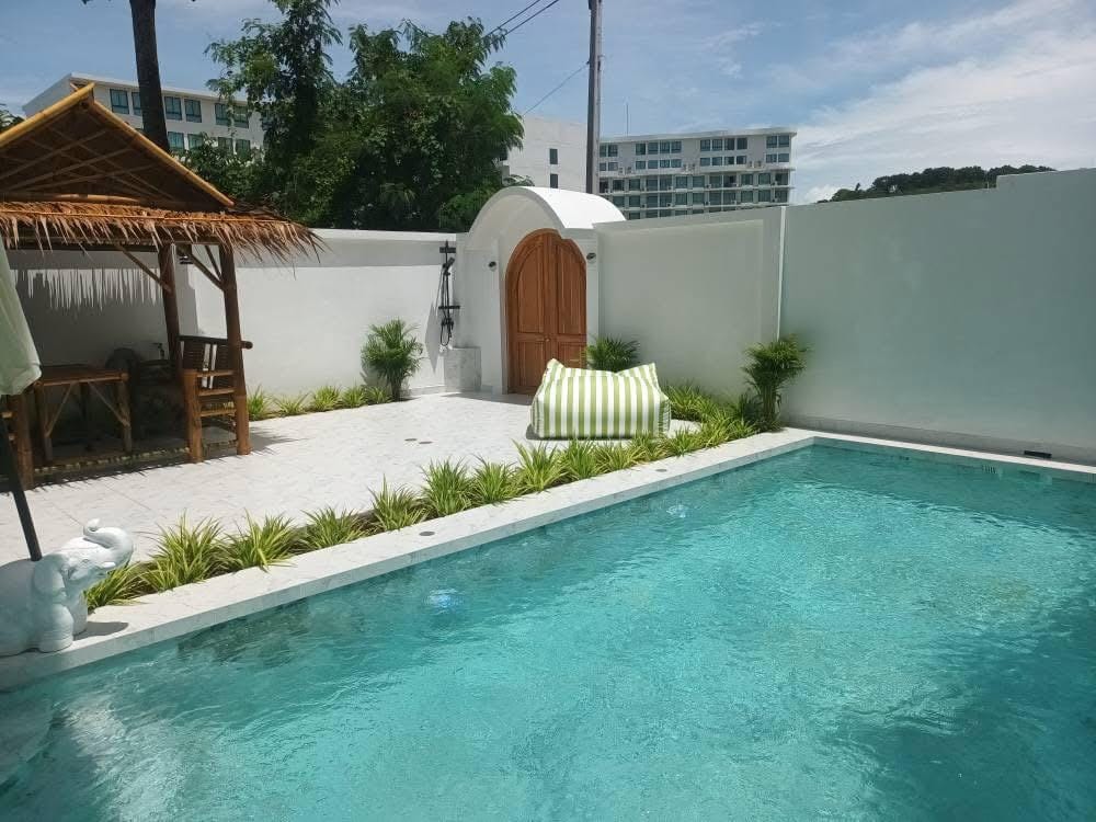 3-Bedroom Pool Villa — Rawai 11