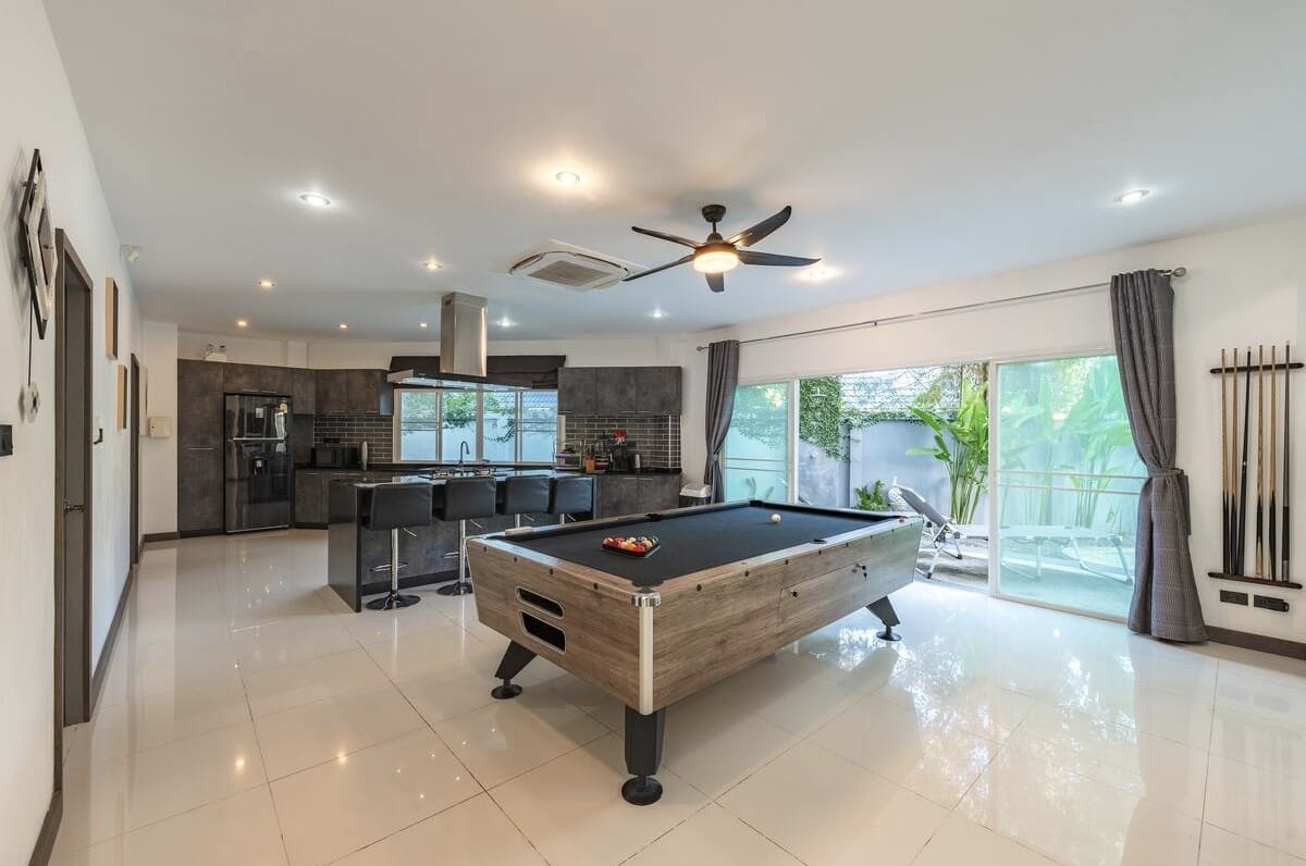 4-Bedroom Pool Villa — Rawai 15