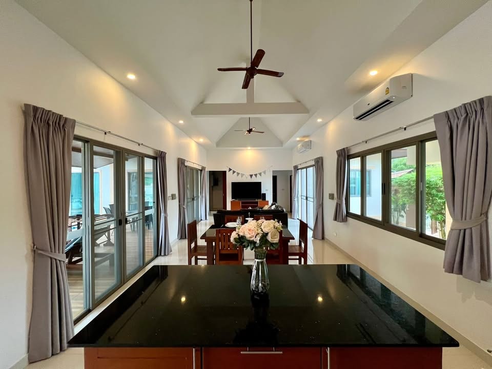 Three-Bedroom Pool Villa — 5 Minutes to Rawai Beach 12