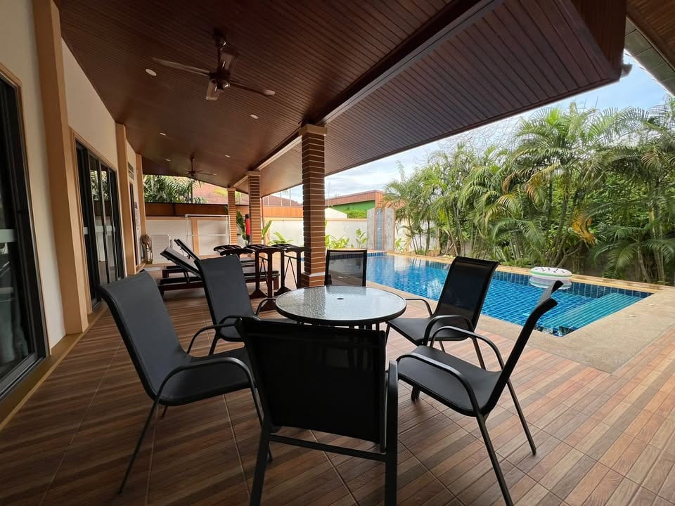 Three-Bedroom Pool Villa — 5 Minutes to Rawai Beach 14