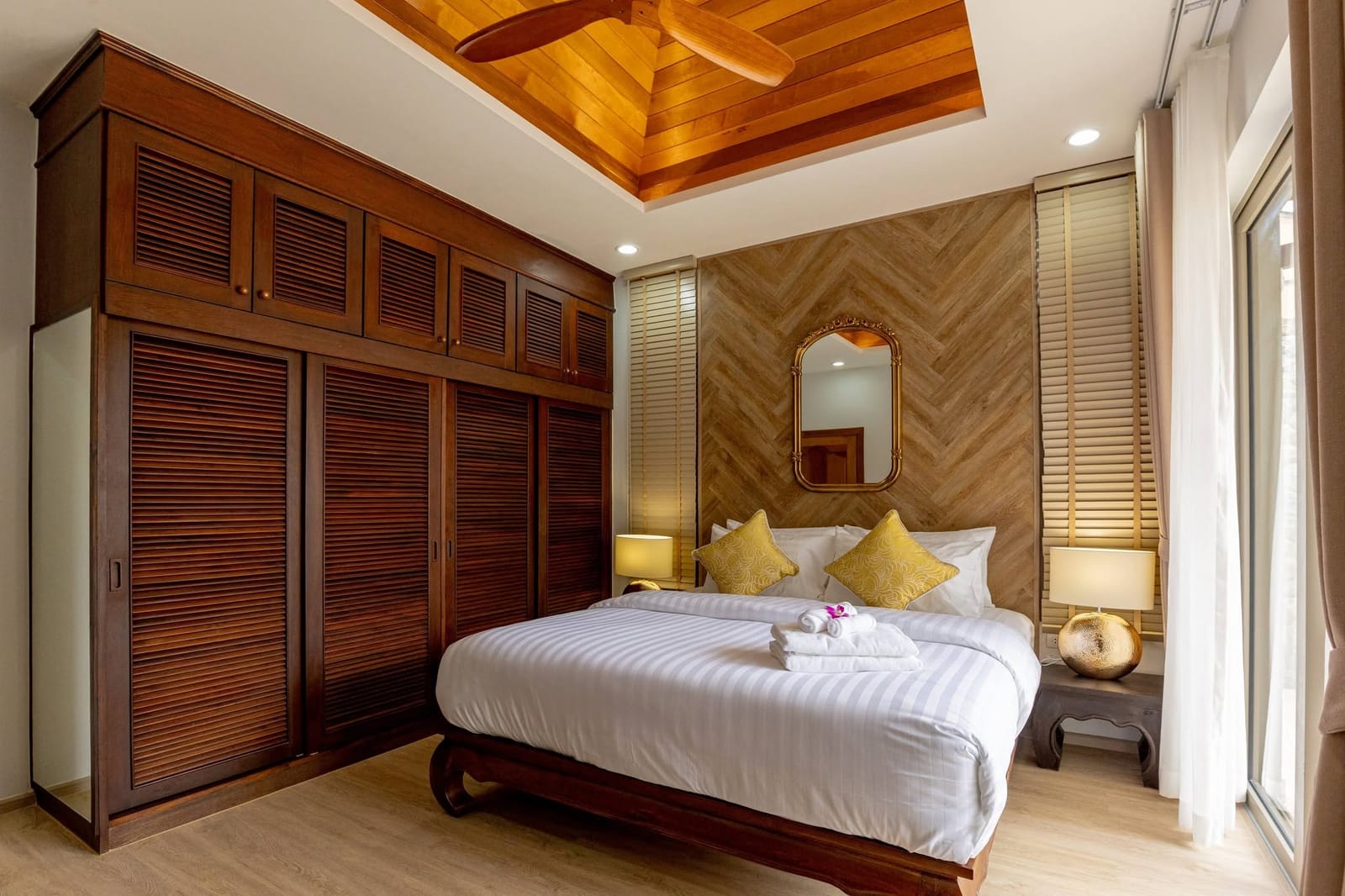 Two-Bedroom Pool Villa 700 m from Rawai Beach
