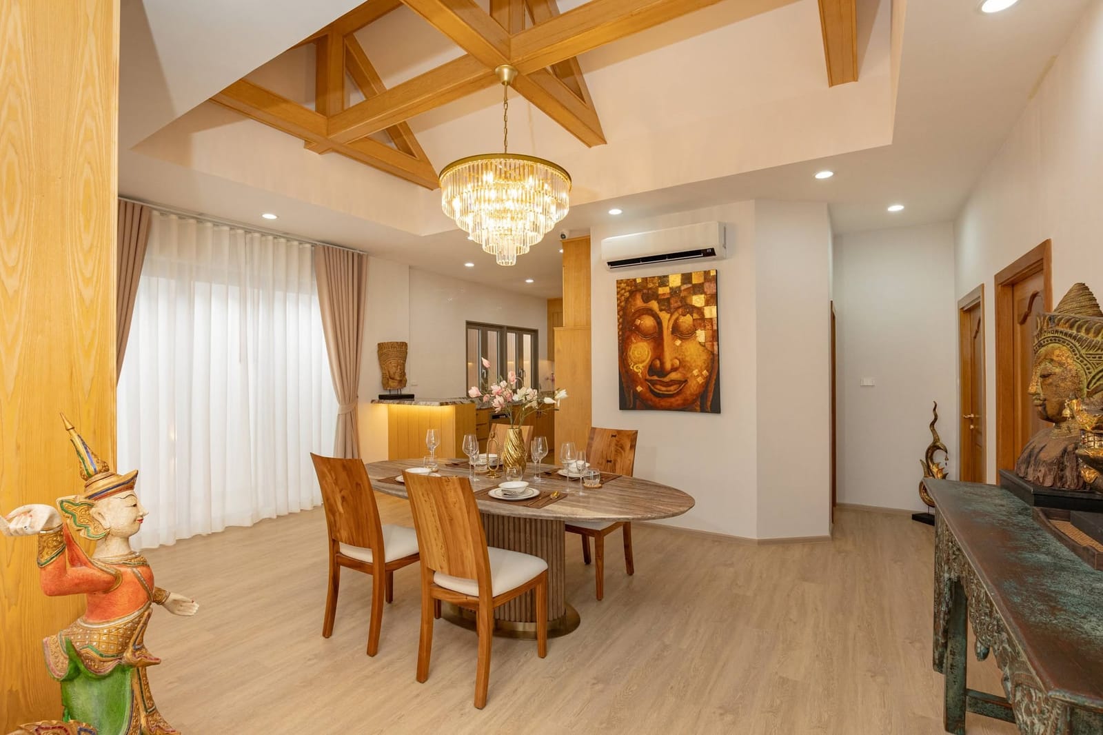 Two-Bedroom Pool Villa 700 m from Rawai Beach