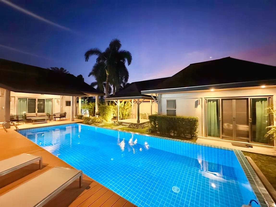 3-Bedroom Pool Villa — Nai Harn 20