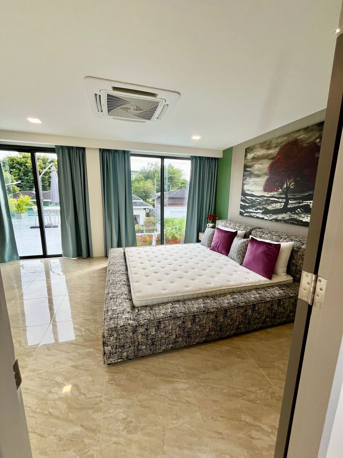 4-Bedroom Pool Villa — Rawai 10