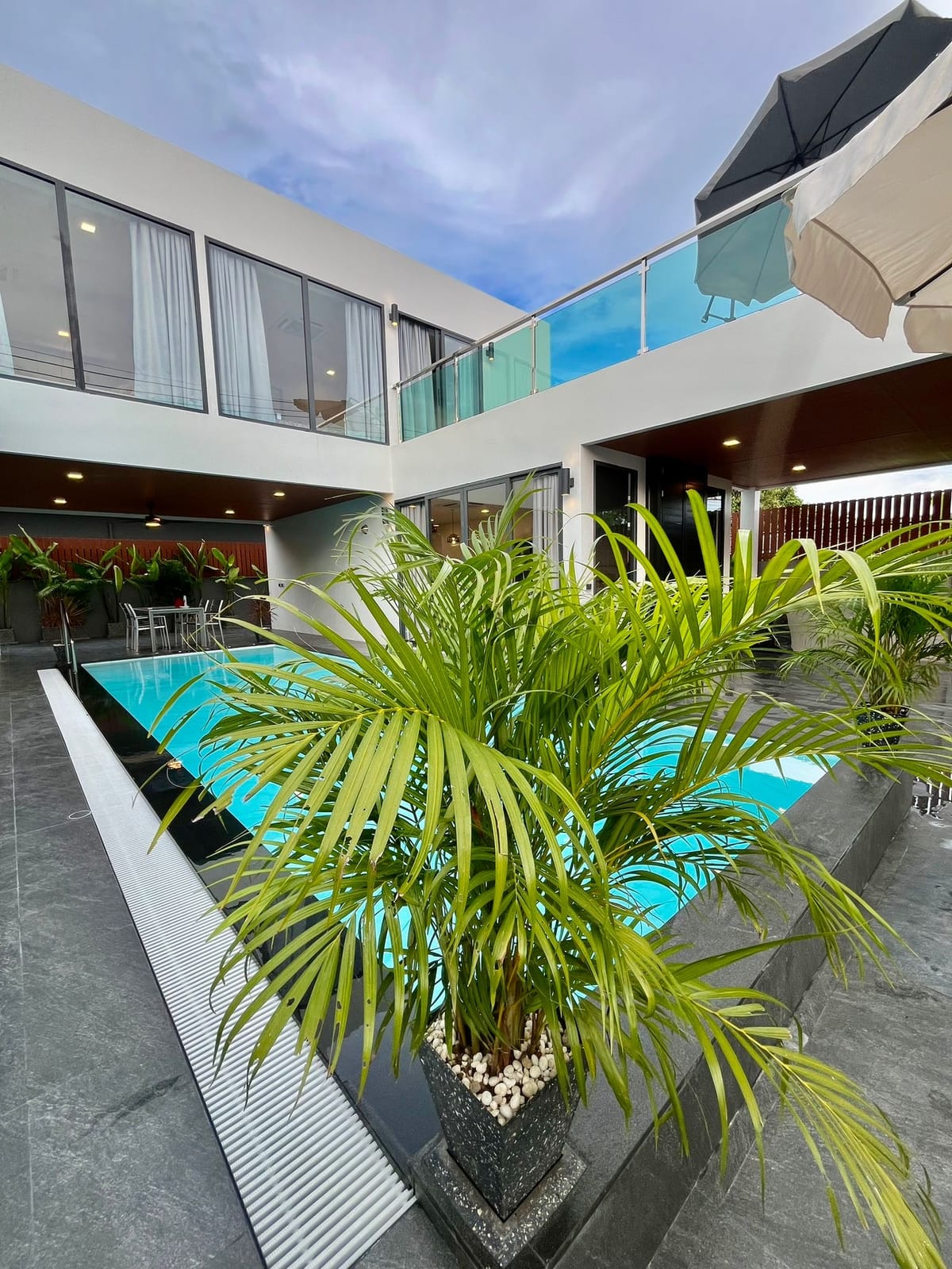 4-Bedroom Pool Villa — Rawai 3