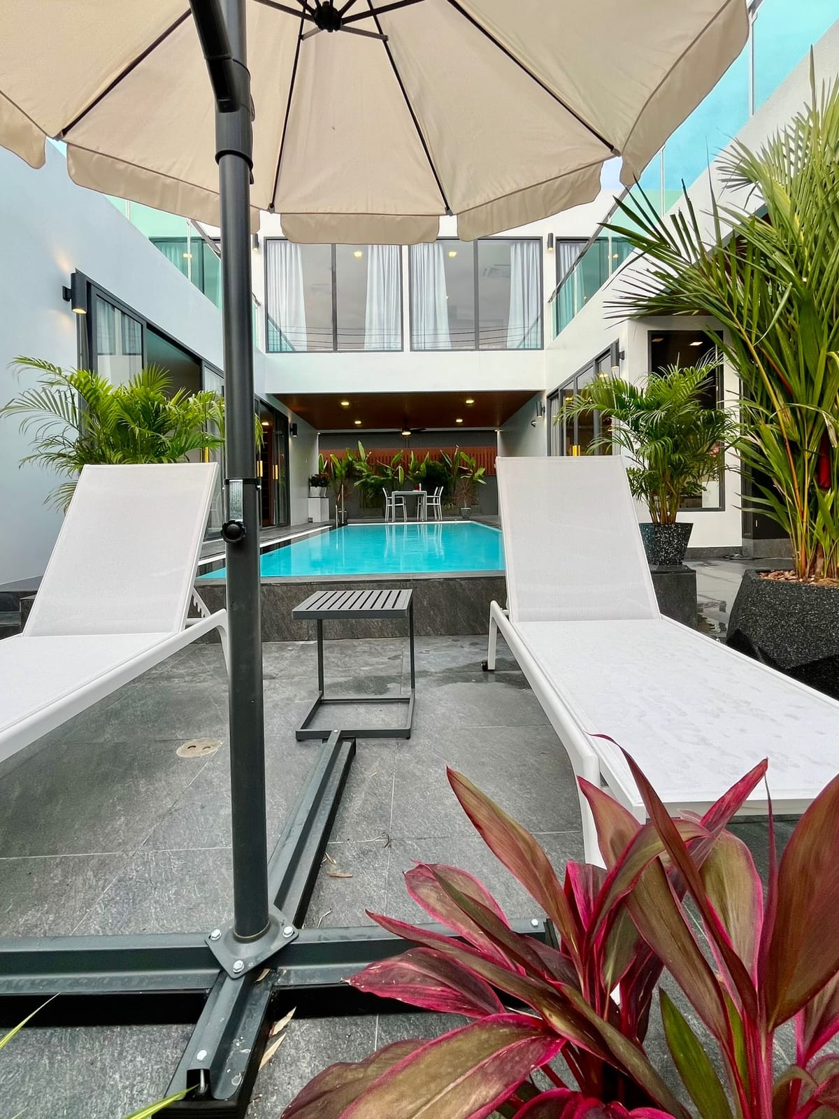 4-Bedroom Pool Villa — Rawai 4