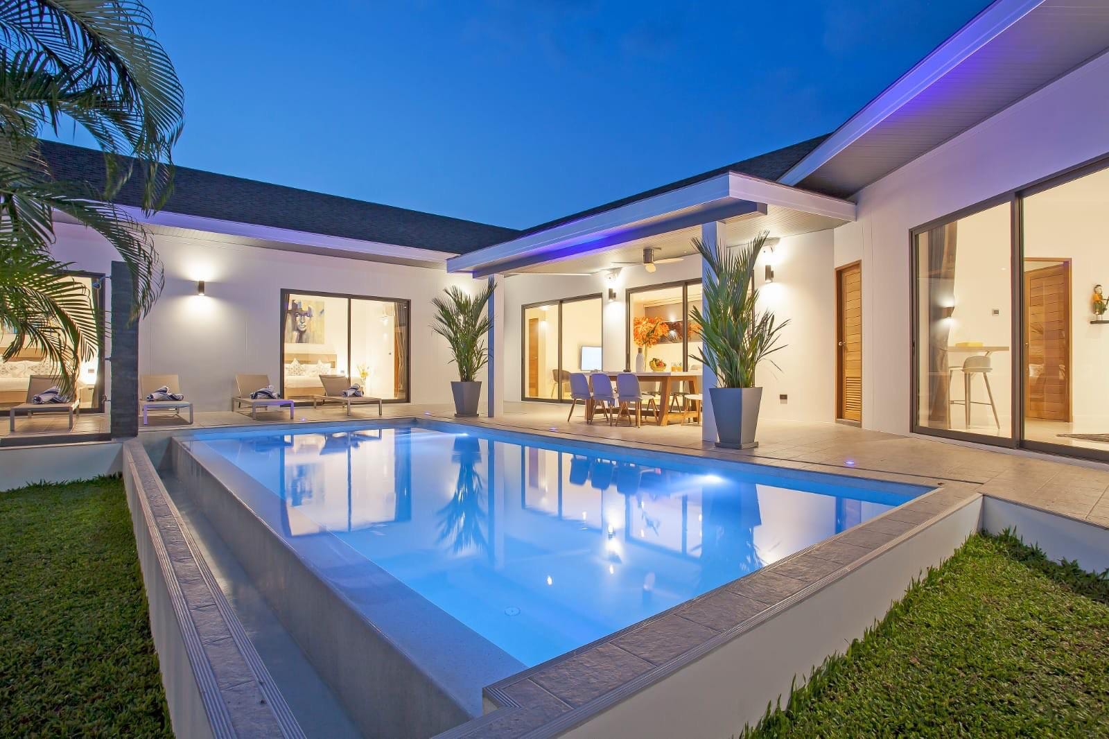 4-Bedroom Pool Villa — Rawai 15