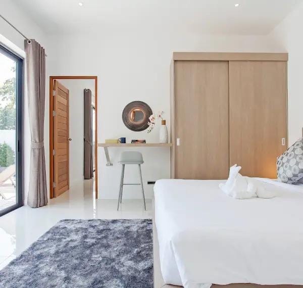 4-Bedroom Pool Villa — Rawai 3