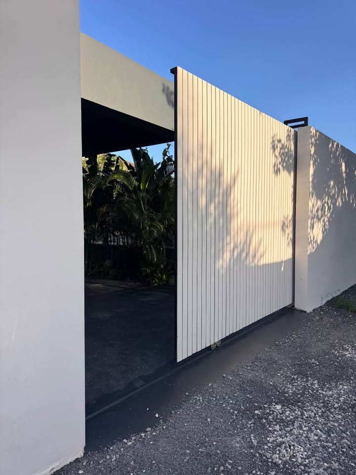 Architect-Designed Pool Villa with Mountain Views — Rawai