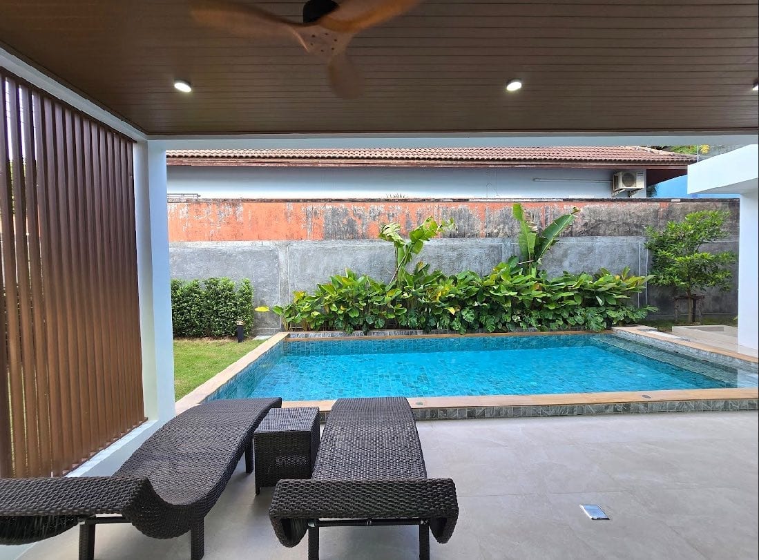 Modern Villa with Landscaped Garden — Sai Yuan, Rawai 10