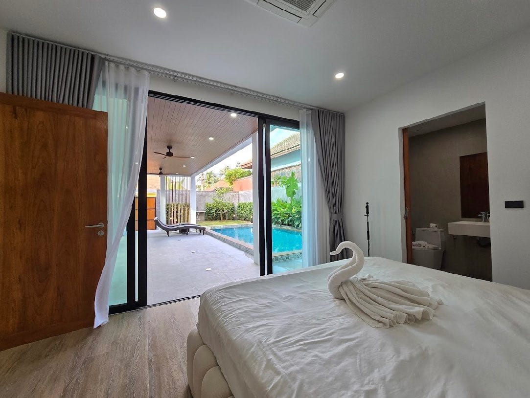 Modern Villa with Landscaped Garden — Sai Yuan, Rawai 12