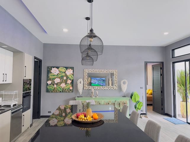 4-Bedroom Pool Villa — Rawai 10