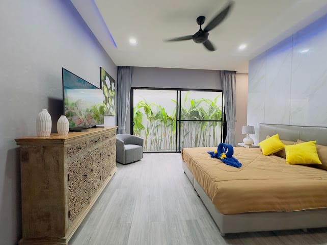 4-Bedroom Pool Villa — Rawai 21