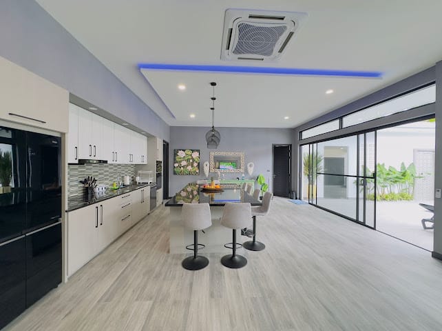 4-Bedroom Pool Villa — Rawai 29