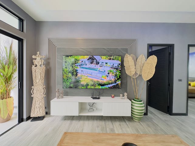 4-Bedroom Pool Villa — Rawai 5