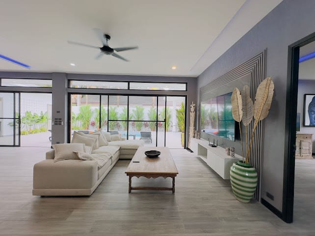 4-Bedroom Pool Villa — Rawai 7