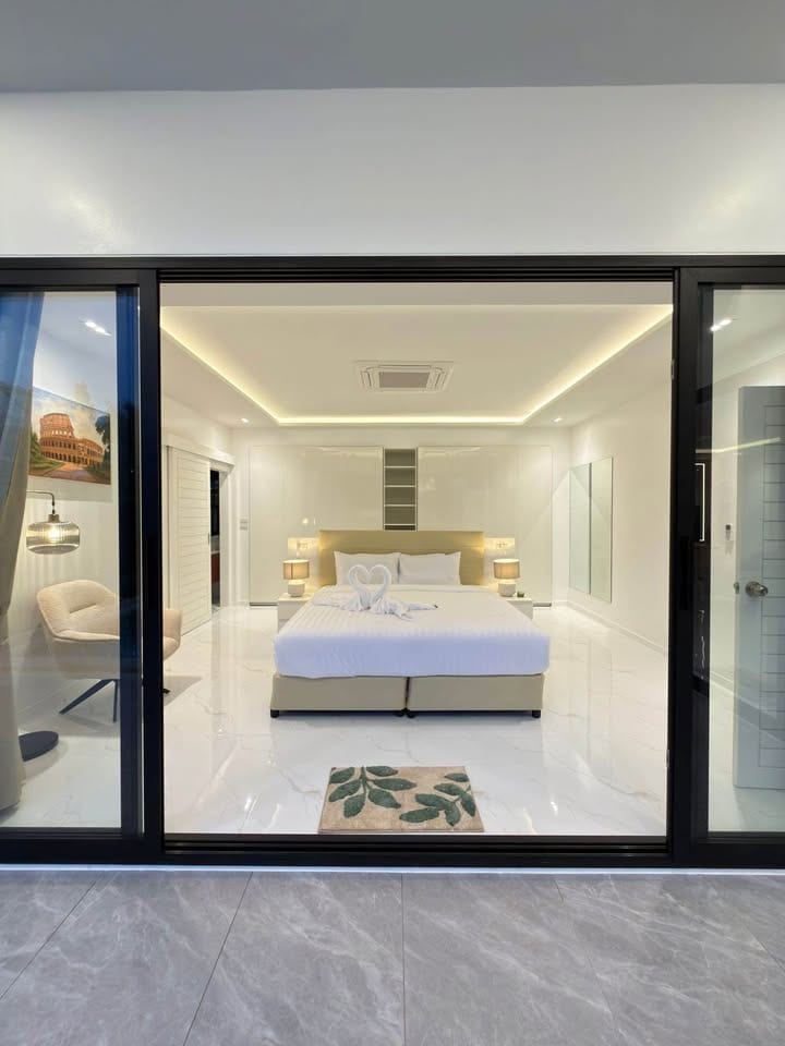 Brand New Four-Bedroom Pool Villa with Sauna — Rawai 14