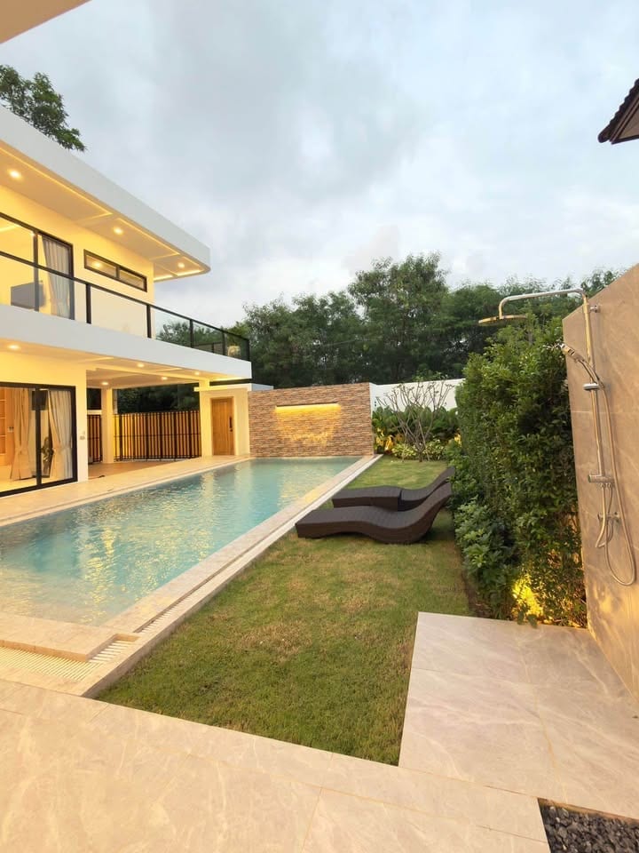 Brand New Four-Bedroom Pool Villa with Sauna — Rawai 8
