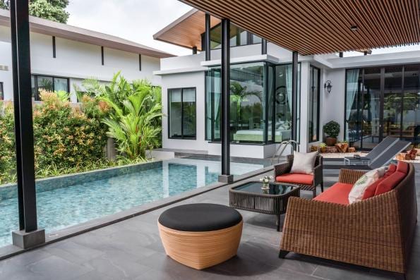 4-Bedroom Gallery Loft Pool Villa for Sale in Nai Harn 3