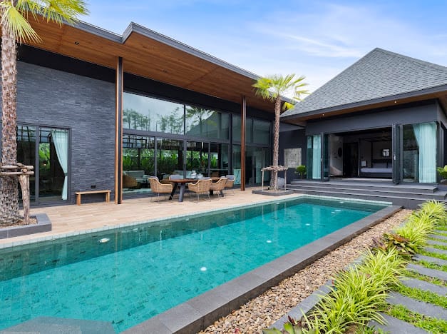 4-Bedroom Pool Villa — Rawai 11