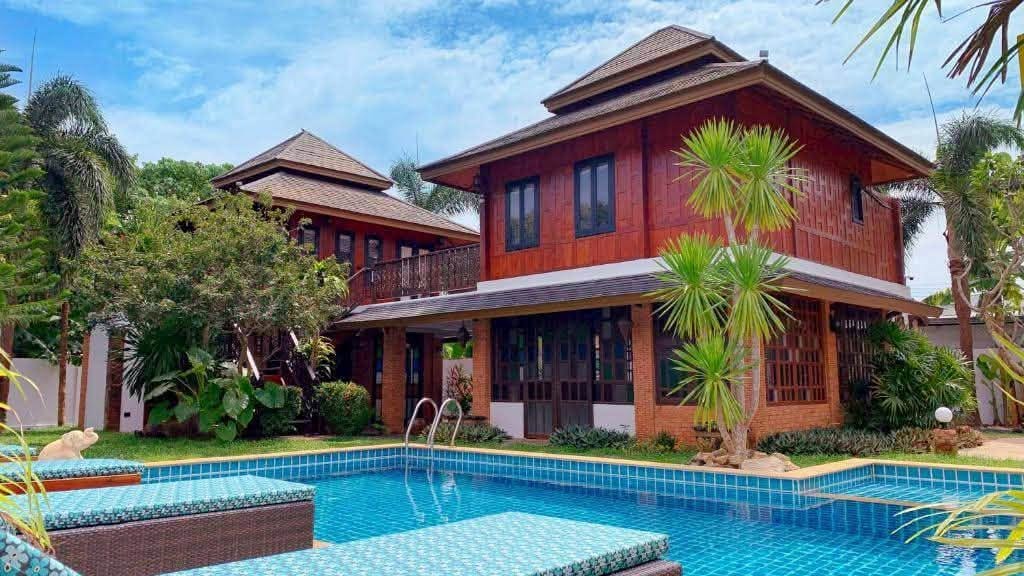 Boutique Resort and Pool Villa — Nai Harn 10