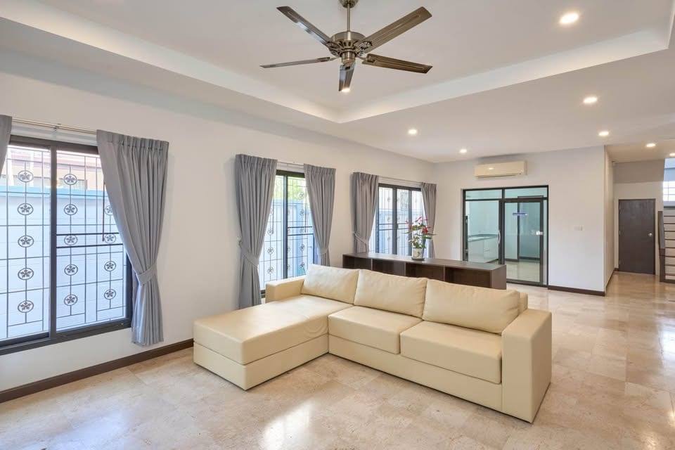 Four-Bedroom Private Pool Villa — Rawai 12