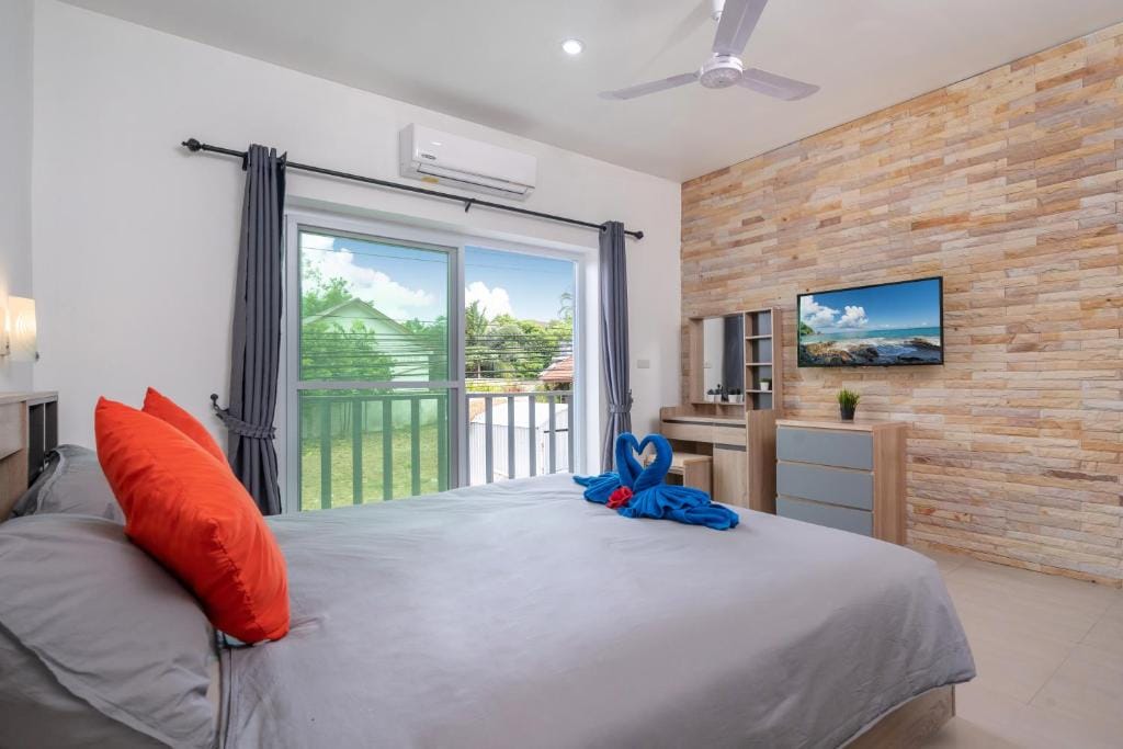 Pool Villa for Short-Term Rental — Rawai / Nai Harn 2
