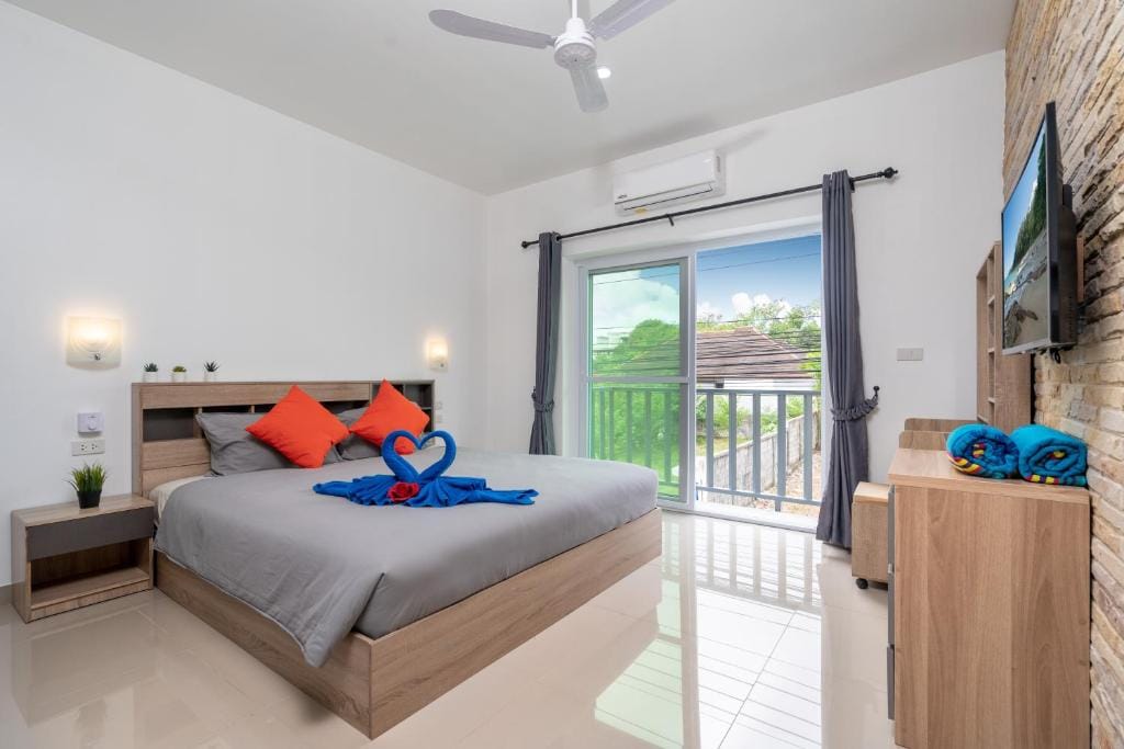 Pool Villa for Short-Term Rental — Rawai / Nai Harn 6