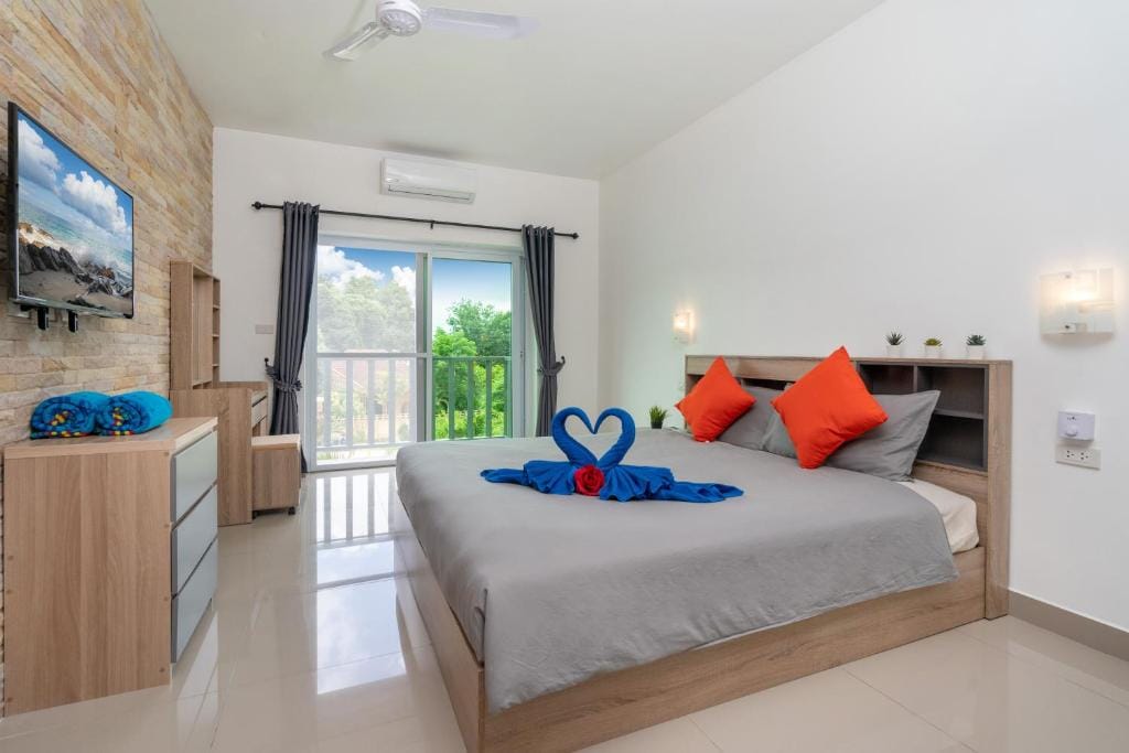 Pool Villa for Short-Term Rental — Rawai / Nai Harn 8