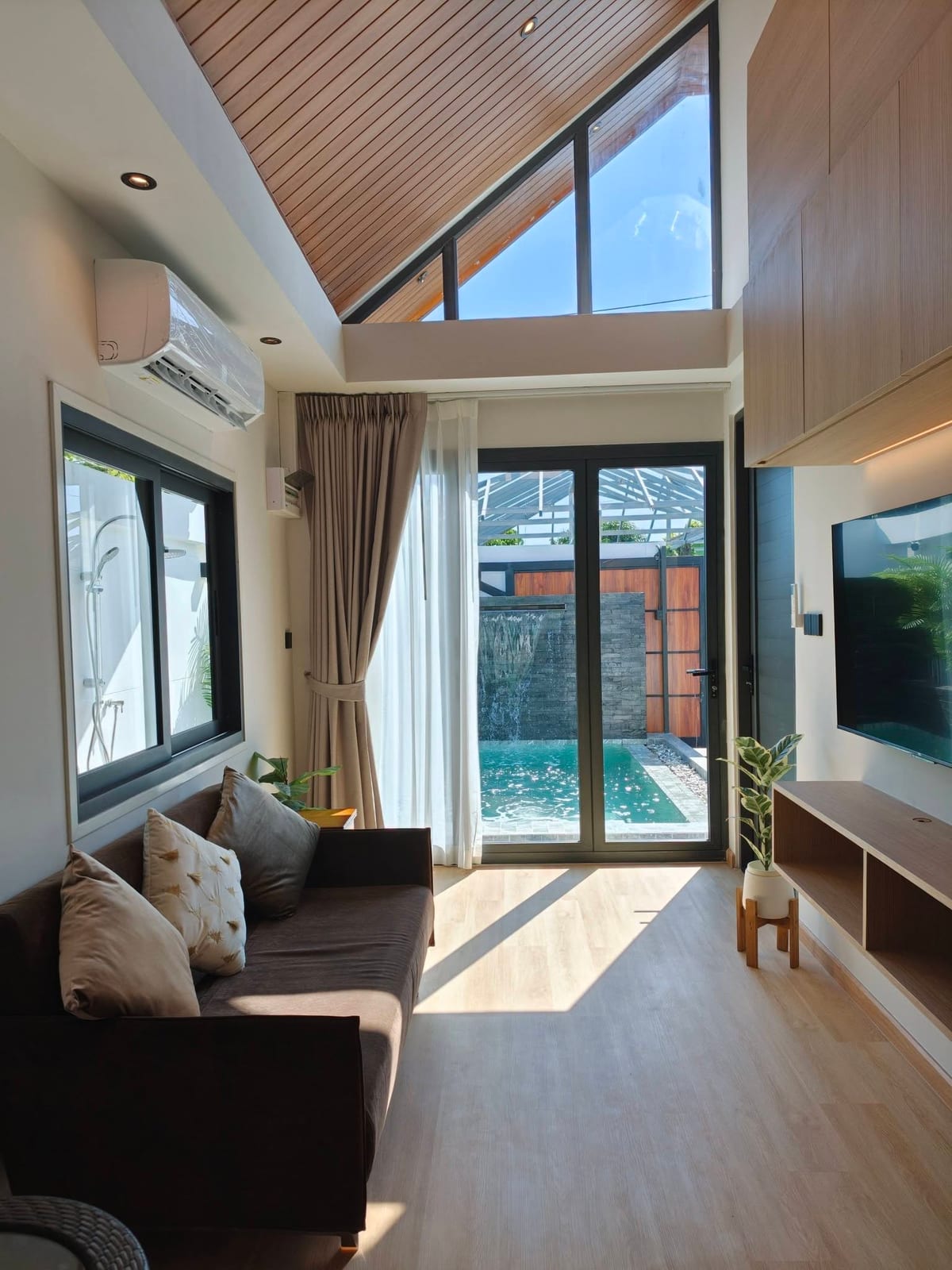 1-Bedroom Villa for Sale in Rawai, Phuket — interior view