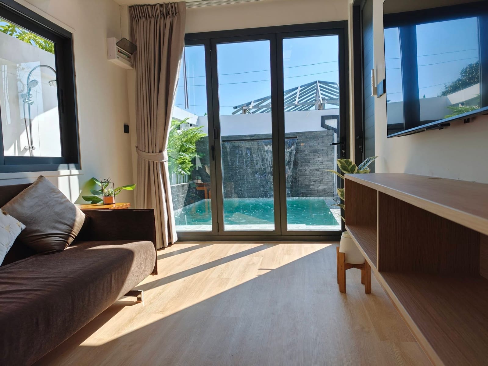 1-Bedroom Villa for Sale in Rawai, Phuket — interior view
