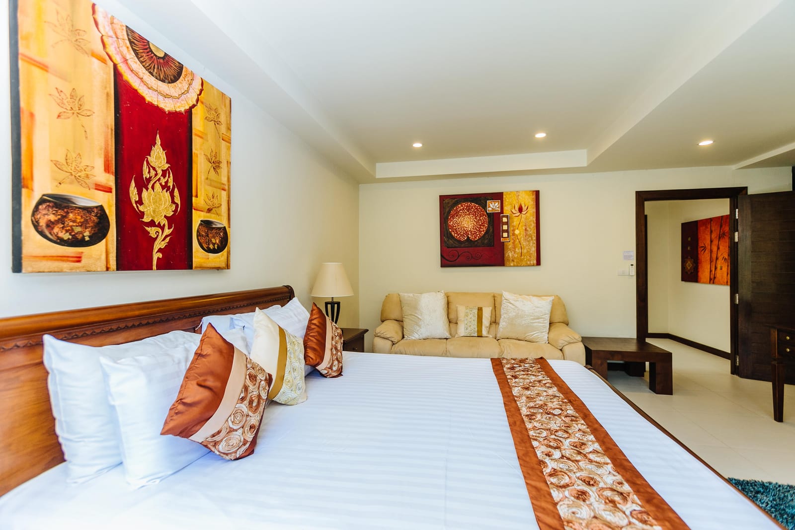 4-Bedroom Townhouse — Nai Harn 11