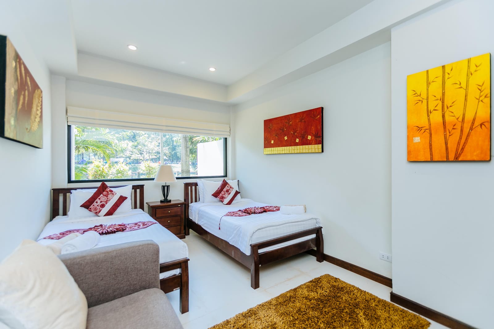 4-Bedroom Townhouse — Nai Harn 32
