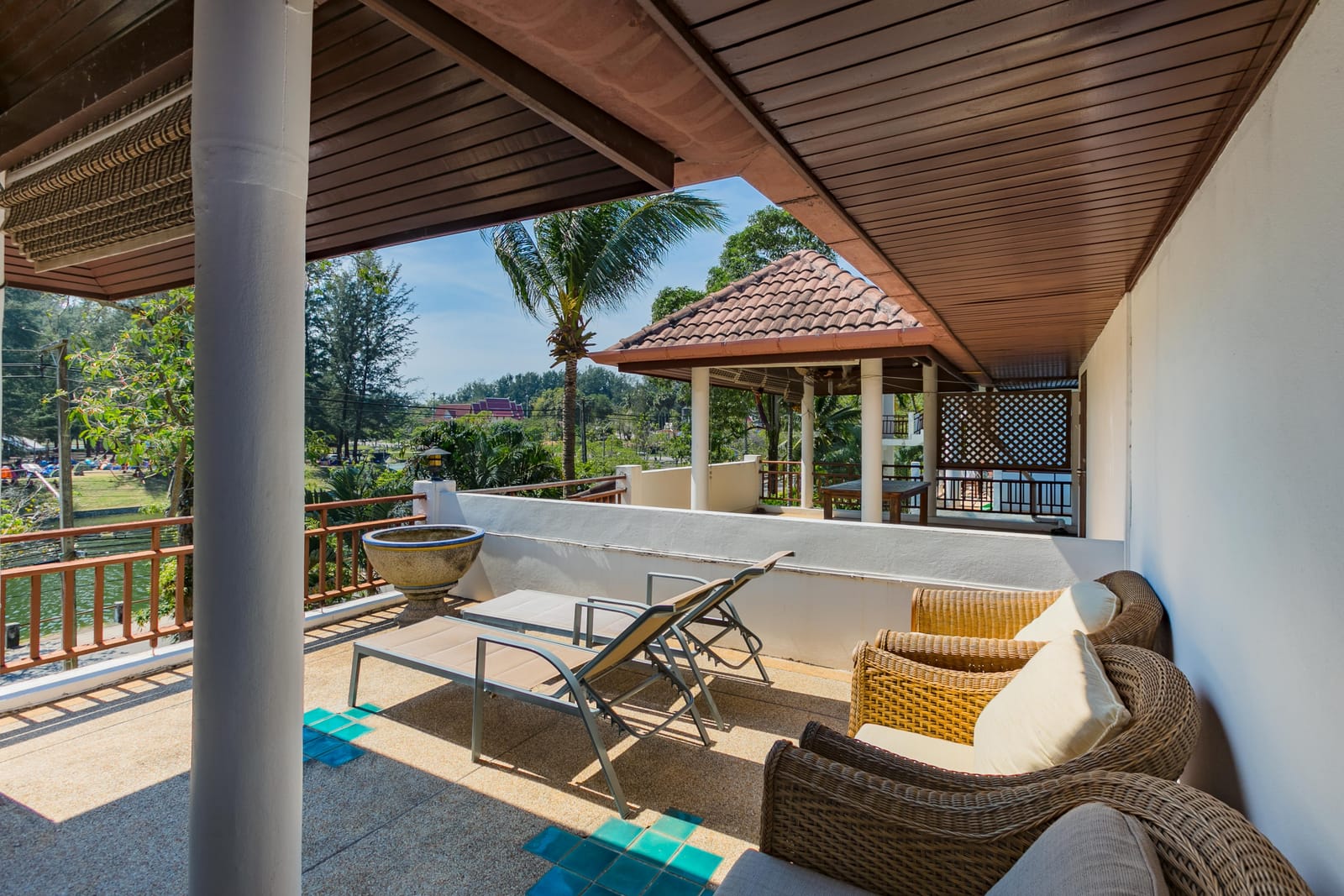 4-Bedroom Townhouse — Nai Harn 43