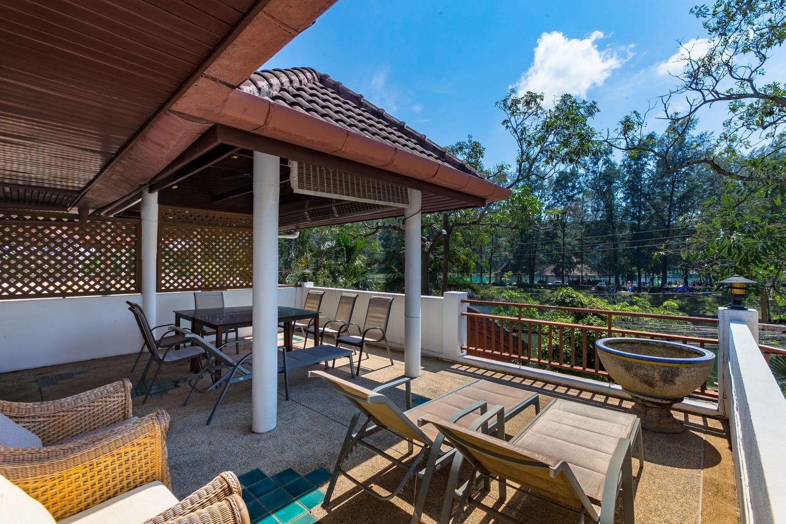 4-Bedroom Townhouse — Nai Harn 44