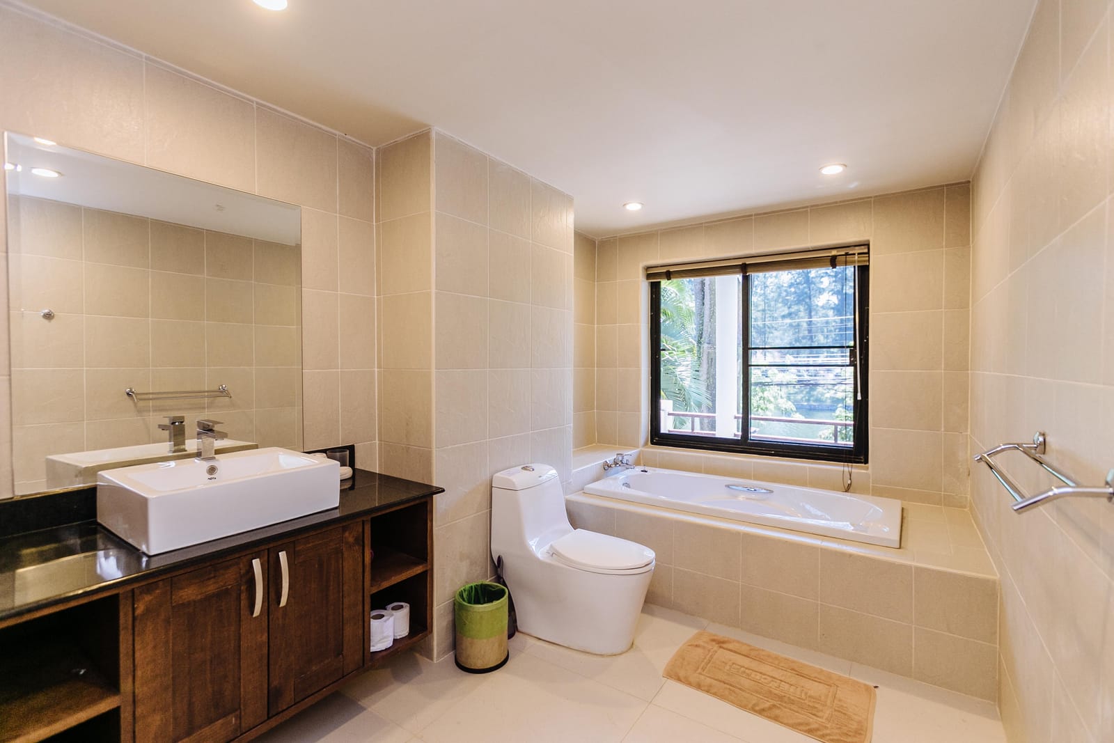 4-Bedroom Townhouse — Nai Harn 8