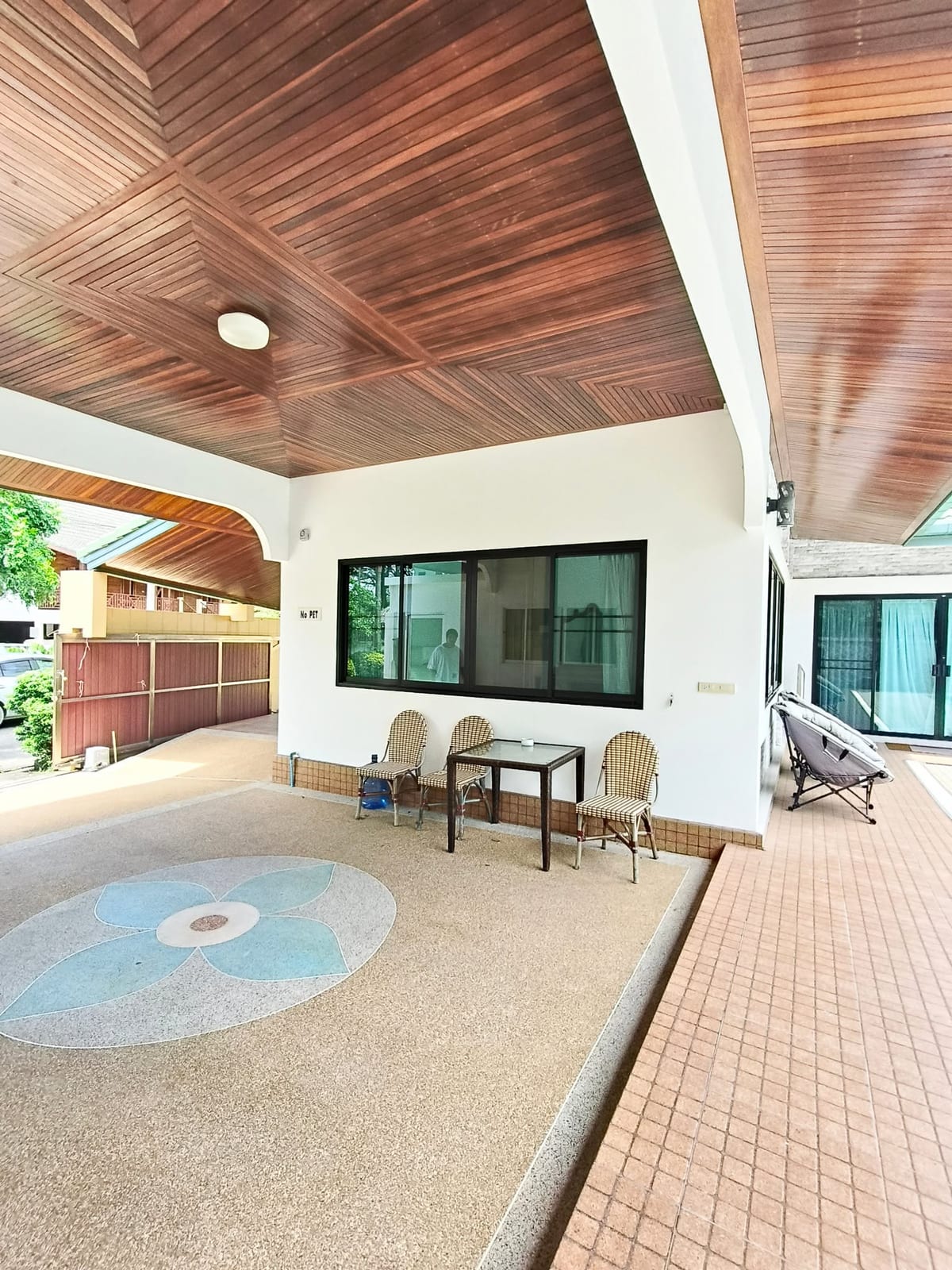 Four-Bedroom Pool Villa with Maid's Room — Rawai 10