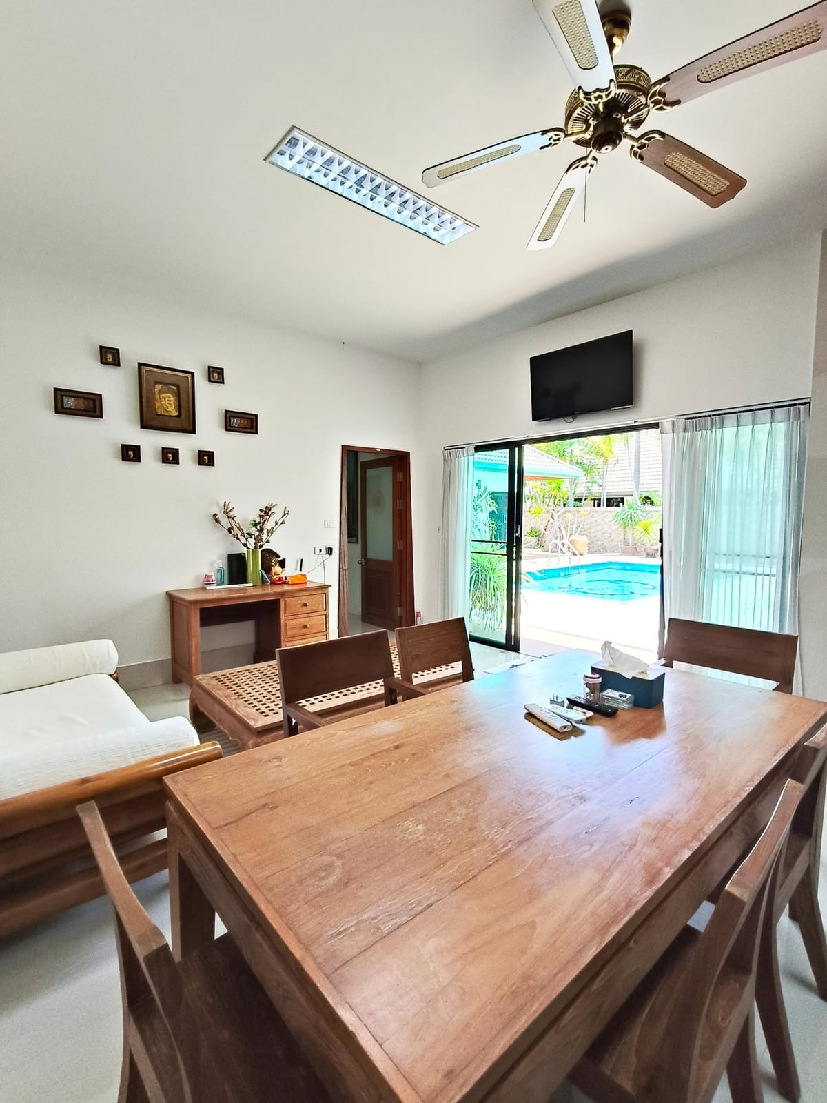 Four-Bedroom Pool Villa with Maid's Room — Rawai 11
