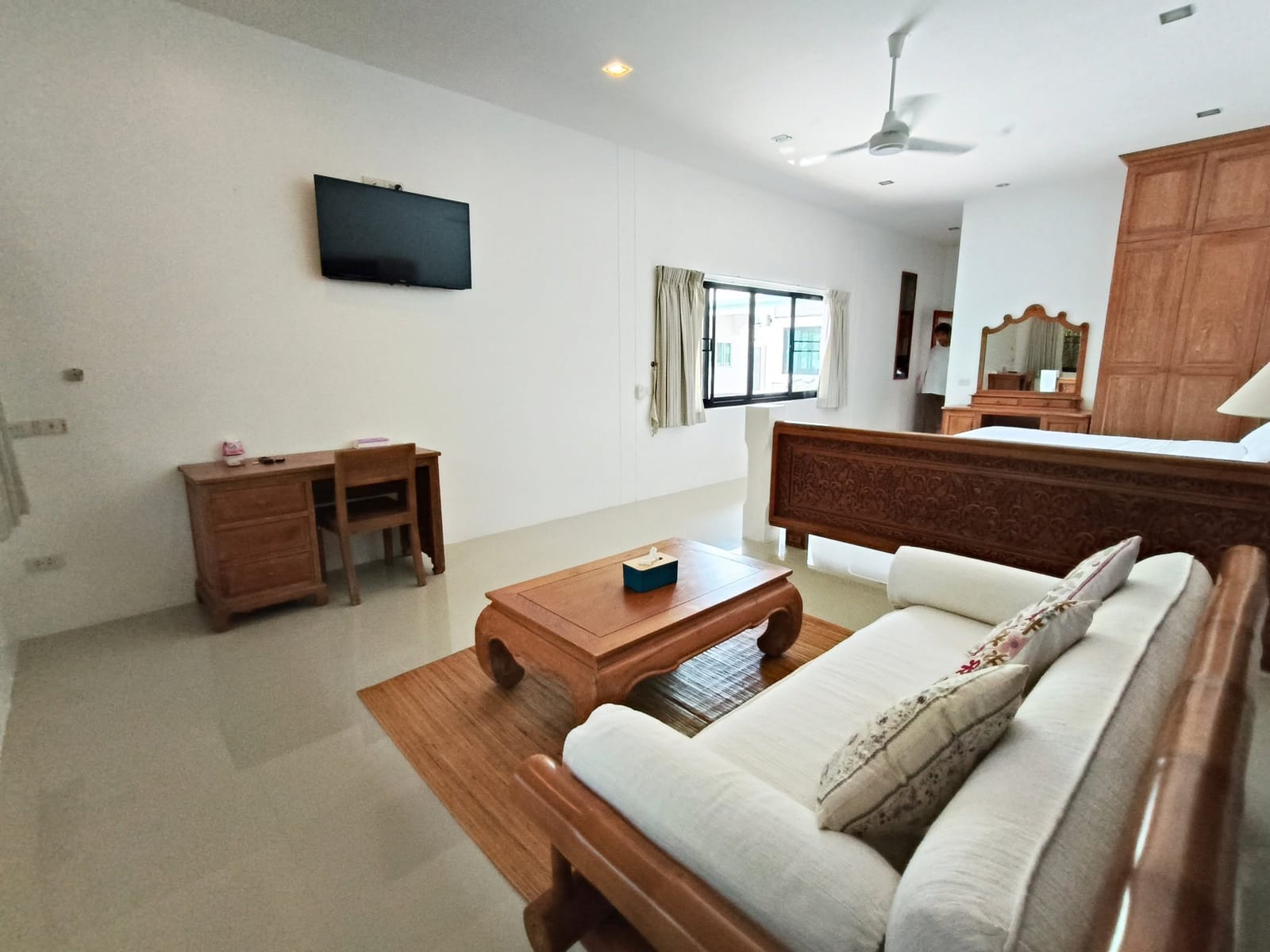 Four-Bedroom Pool Villa with Maid's Room — Rawai 2