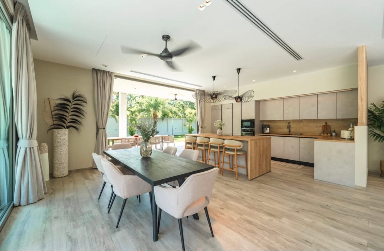 6-Bedroom Villa — Rawai 30