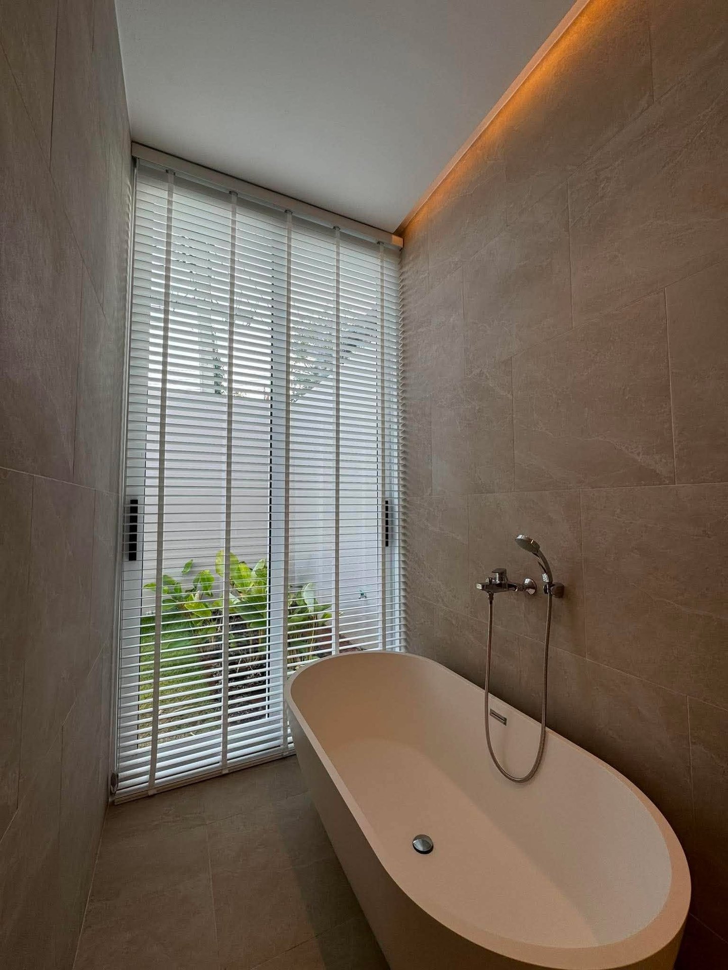 New Modern Pool Villa — Saiyuan, Rawai