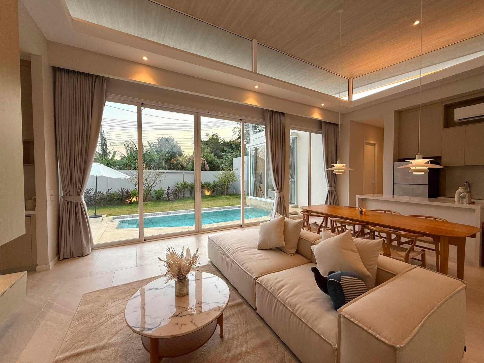 New Modern Pool Villa — Saiyuan, Rawai