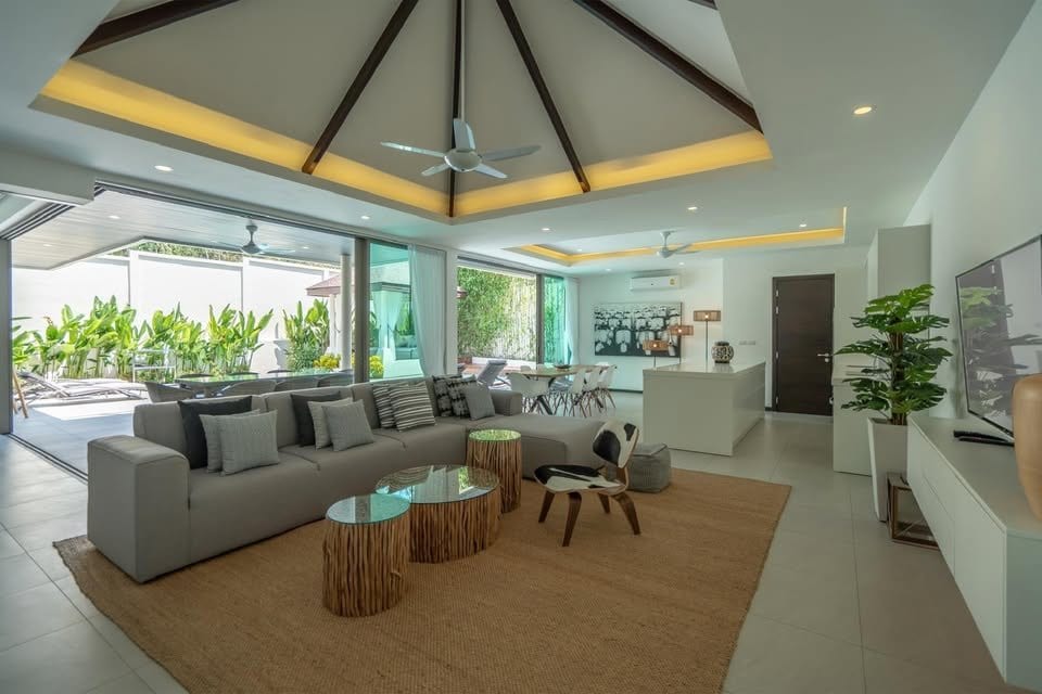 Five-Bedroom Luxury Pool Villa — Rawai 10
