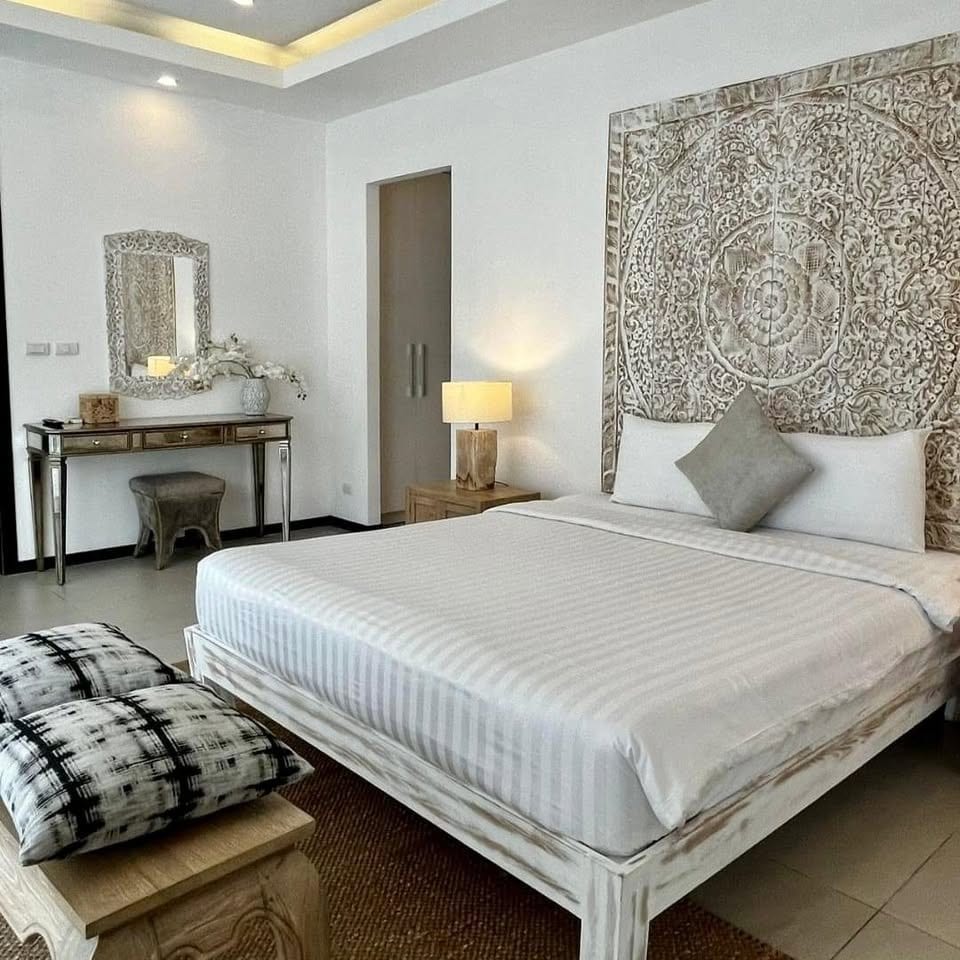 Five-Bedroom Luxury Pool Villa — Rawai 13