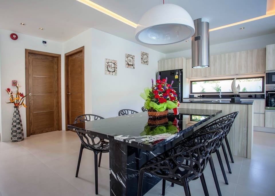 European-Standard Hillside Pool Villa — Saiyuan, Rawai 6